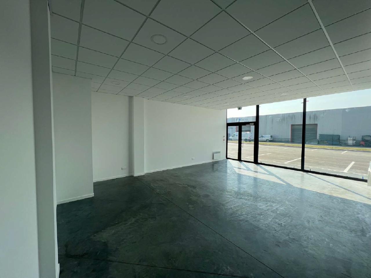 Local d'activité Neuville-en-Ferrain 527m² Location local d'activité Neuville-en-Ferrain Nord OLACT2308581 5